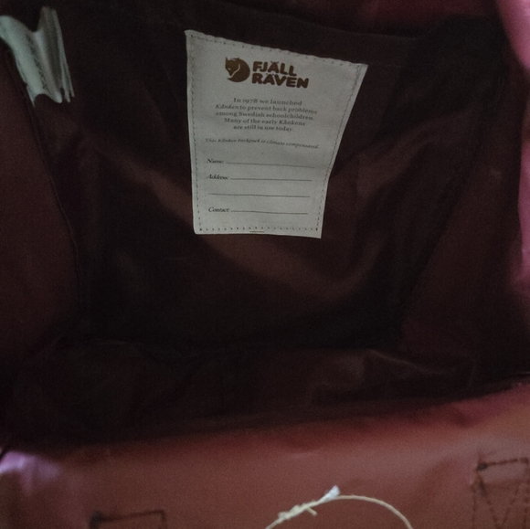 Fjallraven Kanken Mini Backpack Burgundy Color - Picture 3 of 3